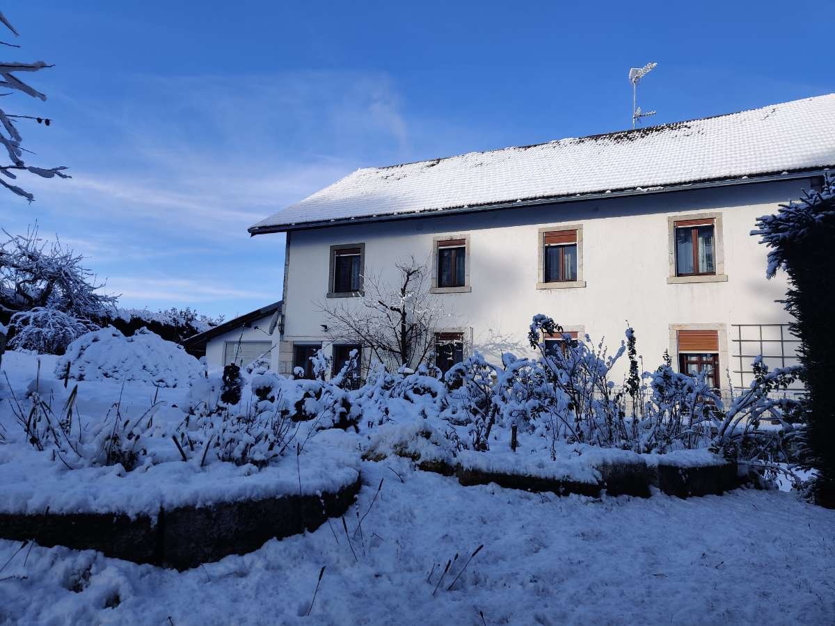 Villa Petrus de Longemaison enneigé